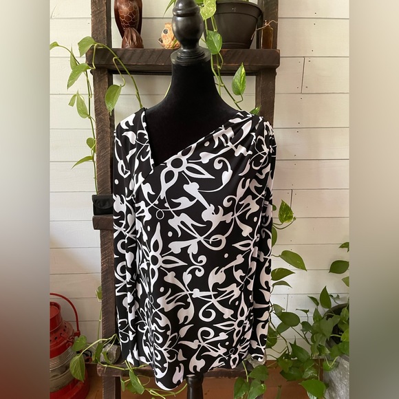 Narciso Rodriguez: Black and White Blouse - Picture 5 of 13